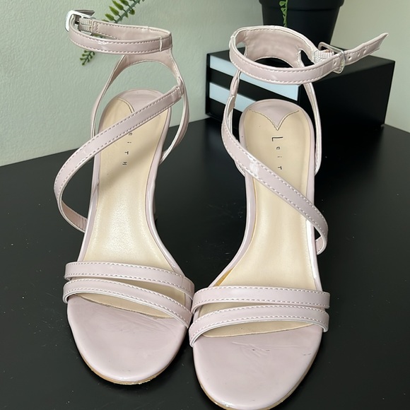 LEITH Ava Blush Patent Faux Leather Wrap Around Open Toe Heel - Picture 6 of 9